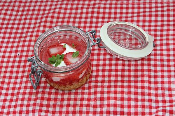 Yogurt and Strawberry Overnight Oats