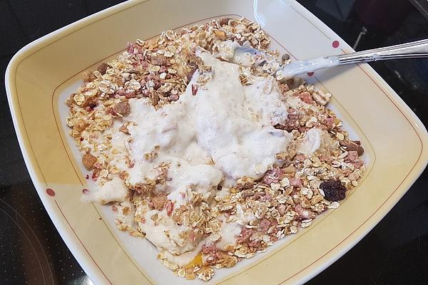 Yogurt with Syrup, Fruit and Muesli