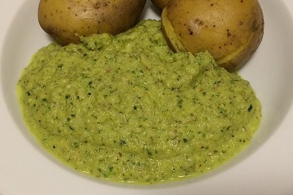 Zucchini and Almond Flour Cream Soup