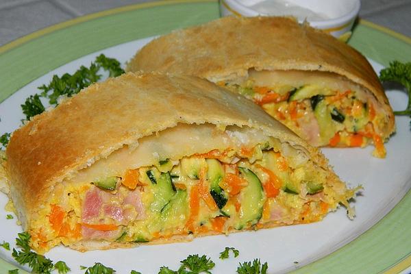 Zucchini – Carrot – Strudel with Ham