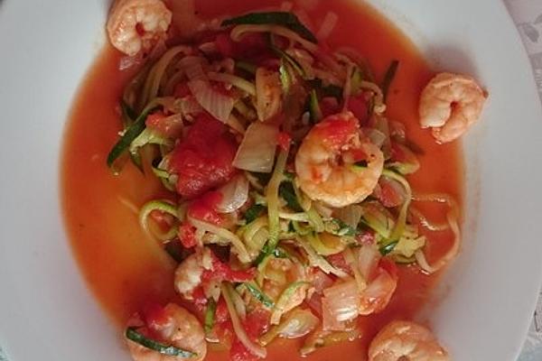 Zucchini Pasta with King Prawns and Tomato Sauce