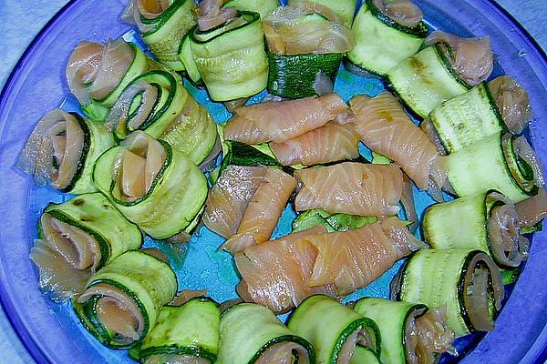 Zucchini Rolls with Salmon