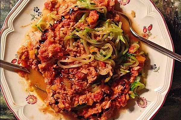 Zucchini Spaghetti with Tuna Sauce
