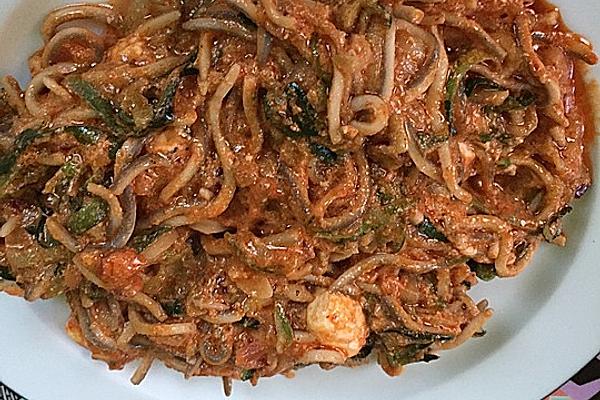 Zucchini Spaghetti with Yoghurt Tomato Sauce, Prawns and Sheep Cheese