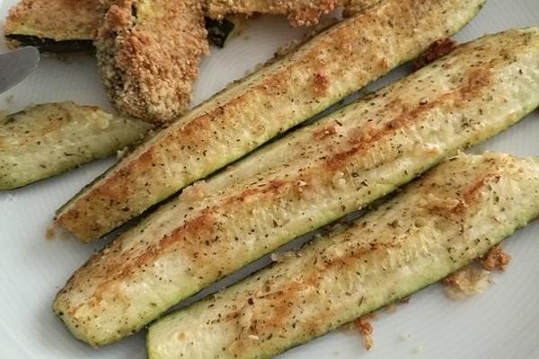 Zucchini Sticks with Thyme