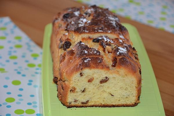 Angie`s Easter Braid Made from Quark – Yeast Dough