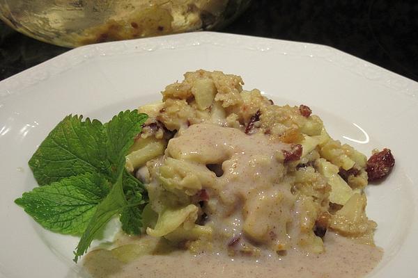 Apple Casserole with Oatmeal and Cinnamon Sauce