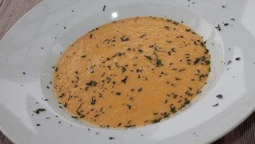 Potato Soup with Crab and Broccoli