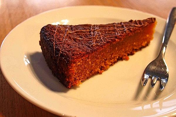 Caramel and Peanut Cake