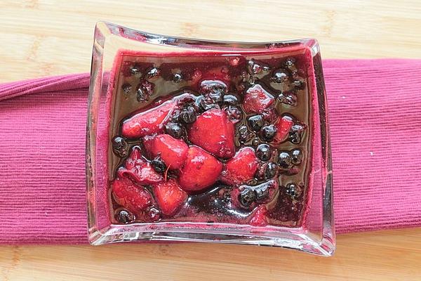 Cassis and Peach Ragout