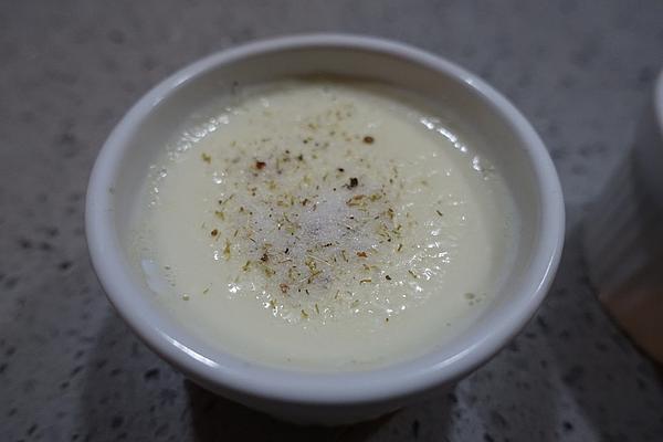 Chamomile Panna Cotta