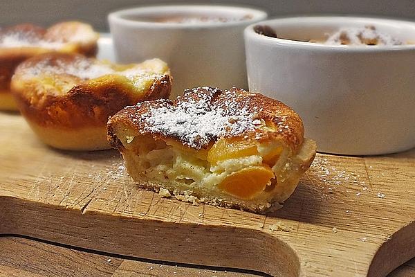 Cheesecake Muffins with Peach
