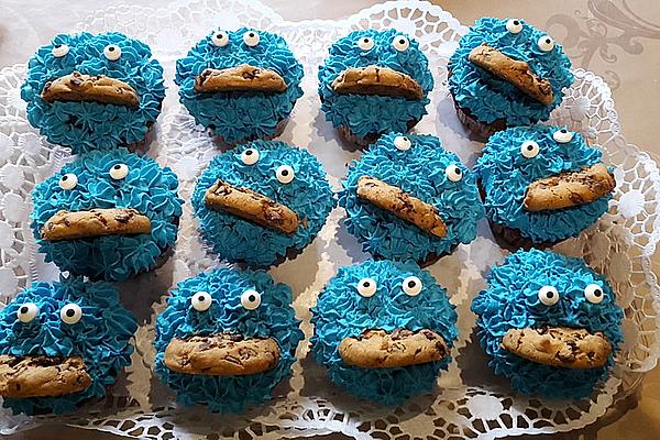 Chocolate Vanilla Cupcakes with Milk Bar Topping