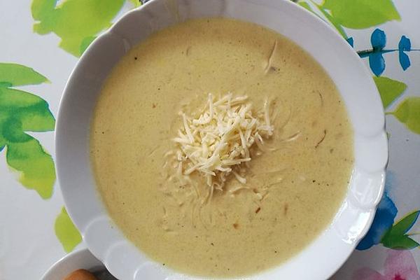 Chrissi`s Vegetarian Cheese Mince Soup