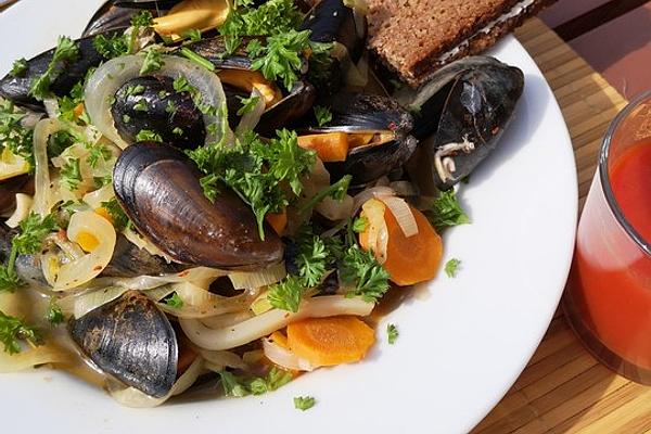 Classic Rhenish Style Mussels