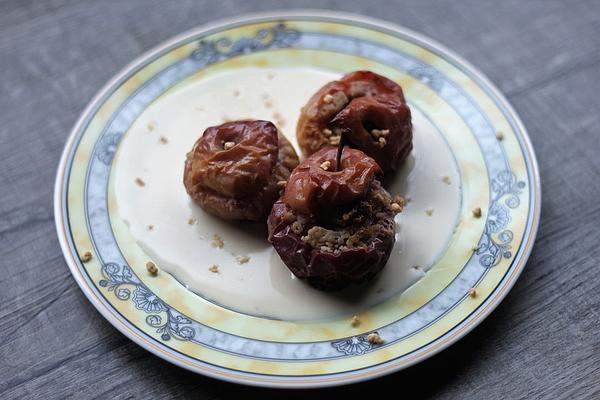Delicious Baked Apples