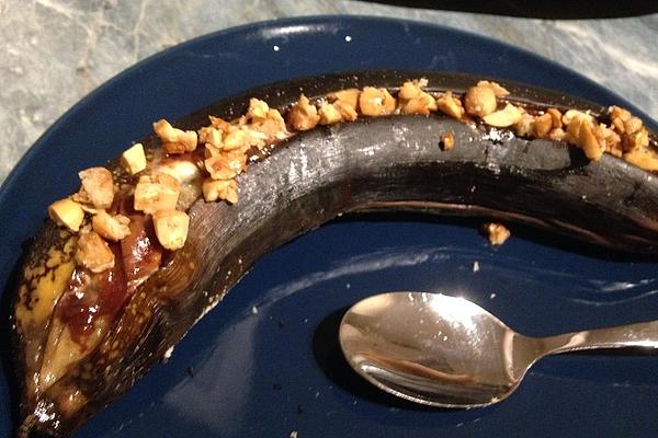 Grilled Banana with Chocolate-nut Core