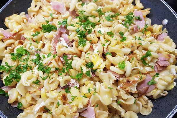 Ham Noodles with Herb Salt and Parsley