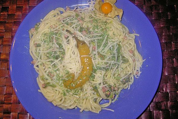 Heartbeat Spaghetti with Leek and Ham