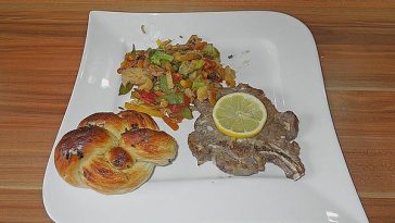 Lamb with Garlic and Ginger