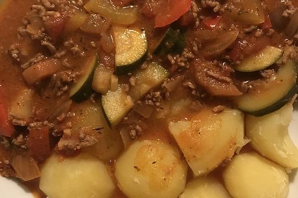 Mediterranean Minced Meat Ratatouille Pan