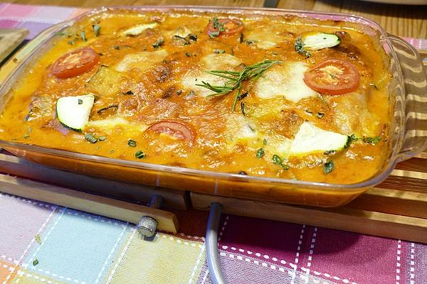 Minced Meat Rolls with Peppers and Tomatoes