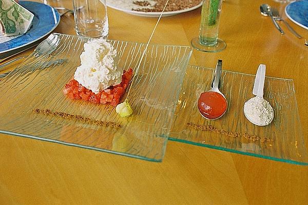 Nitro – Cauliflower Spuma with Strawberries &amp; Popcorn