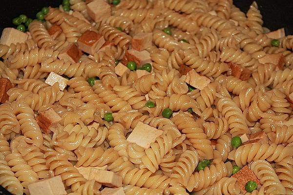 Noodle-tofu-pea Pan