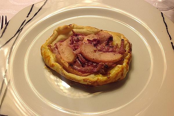 Onion – Pear Ragout on Puff Pastry