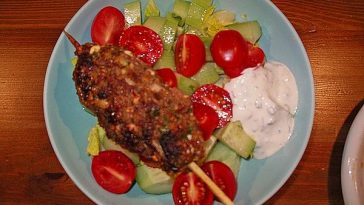 Flour Skewers with Minced Meat