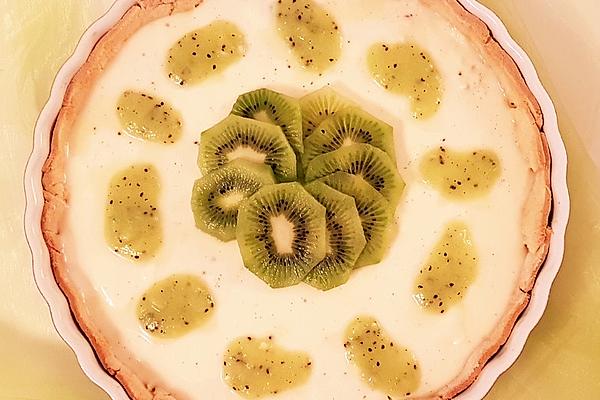 Panna Cotta Tart with Kiwi Fruit