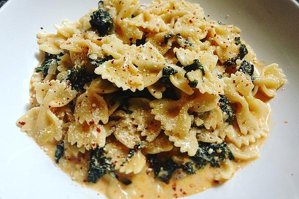 Pasta in Gorgonzola White Wine Cream Sauce
