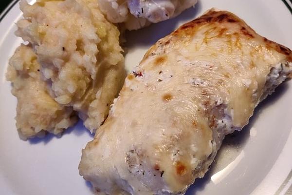 Pollack Fillet Baked with Yogurt Sauce and Cheese
