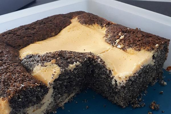 Poppyseed Quark Vanilla Cake