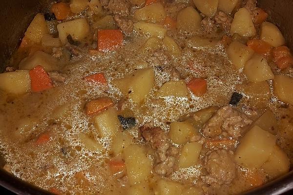 Potato and Pumpkin Soup with Minced Meat and Zucchini