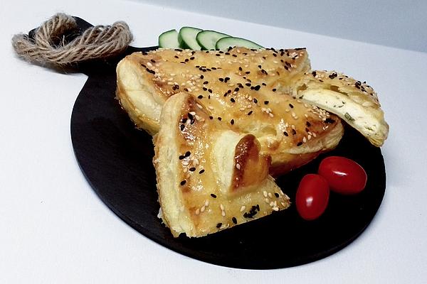 Puff Pastries with Sheep Cheese