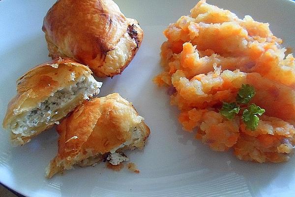 Puff Pastry Bags with Goat Cheese