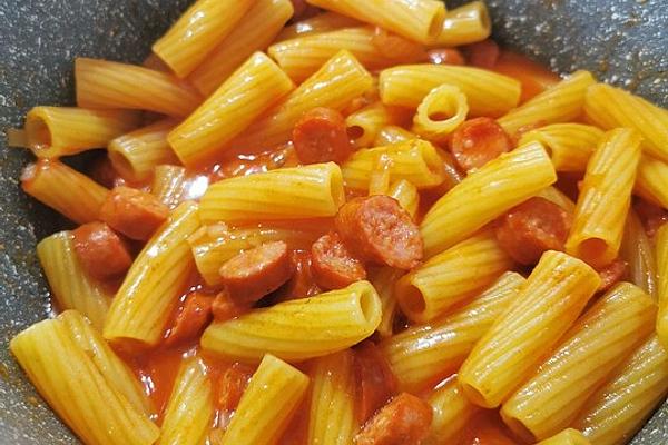Quick One Pot Pasta with Ham Sausage