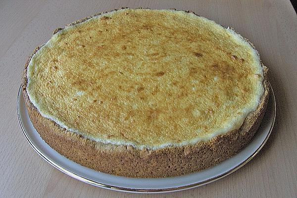 Rhubarb Cake with Cream Sauce