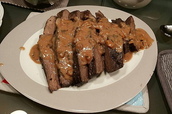 Roast Venison in Red Wine – Currant Sauce