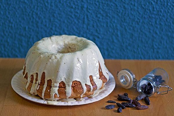 Sand Cake with Tonka Beans