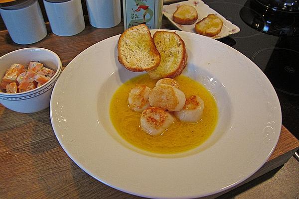 Scallops in Orange Butter Sauce