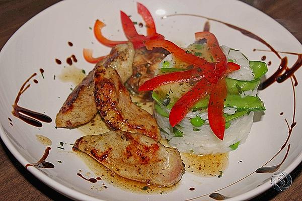 Sliced ​​turkey on Sugar Snap Peas Rice with Mushroom Vegetables