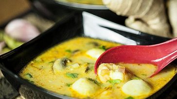 Prawns with Coconut Dip