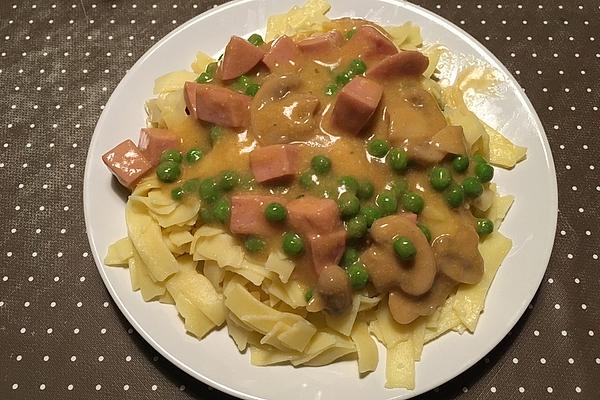 Spaetzle with Sausage and Mushroom Sauce