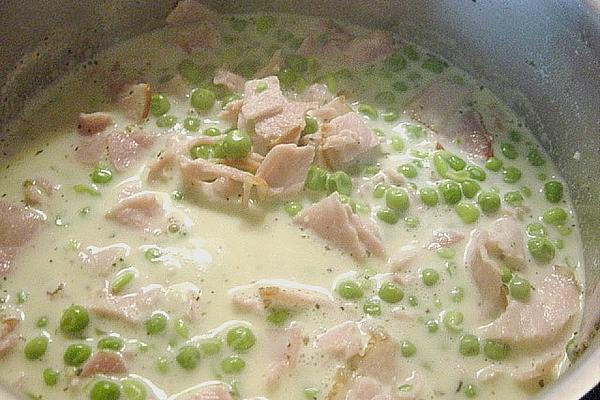 Spaghetti with Pea Cream Sauce