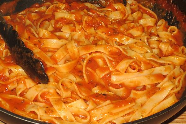 Tagliatelle Alla Alberto (Forli Aeroporto, Il 19 Giugno Duemilaquattro)