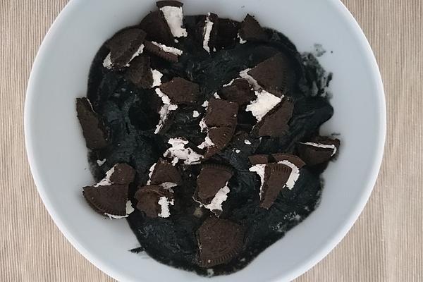 Vegan Black Nice Cream with Oreos