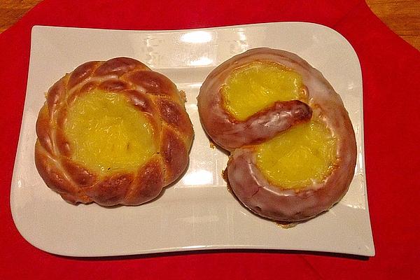 Yeast Particles with Pudding