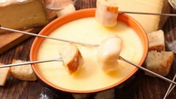 Fondue with Broth